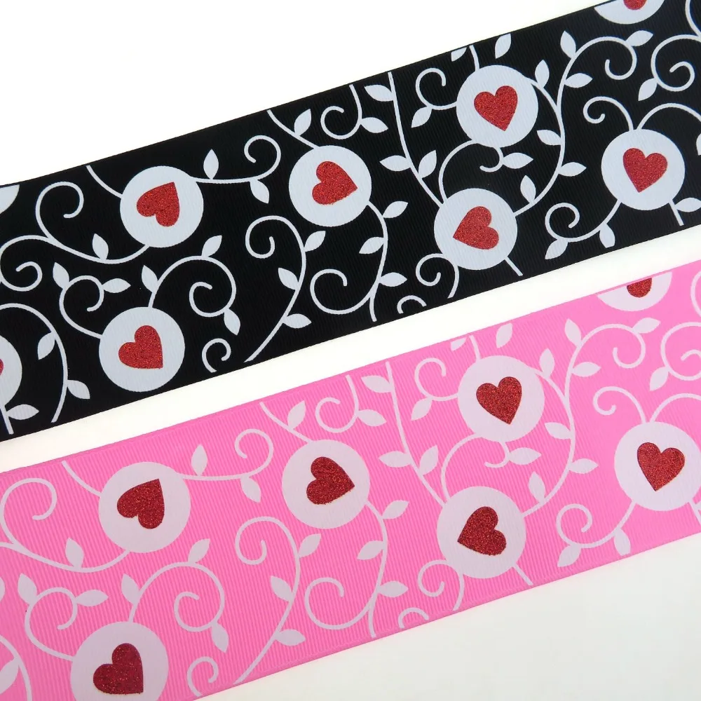 Дизайн на День святого Валентина корсажная лента с красным блестящим сердцем и