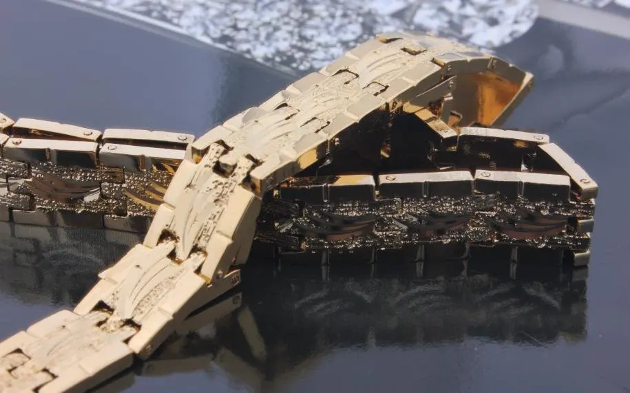 Ювелирные изделия пляж Смотреть Мужчины 18 К желтое золото заполнено браслет