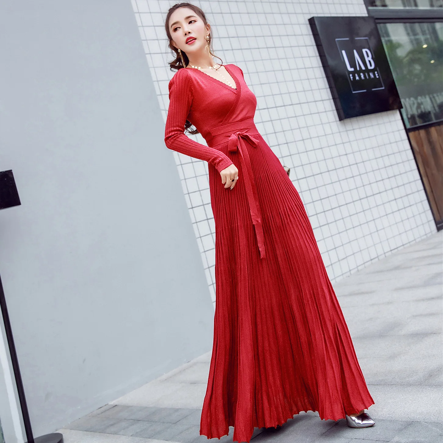 

2020 Autumn winter Women Vestido Vintage Pleated Long Dress Solid Empire Sashes Deep-V Neck Sexy Maxi Dress