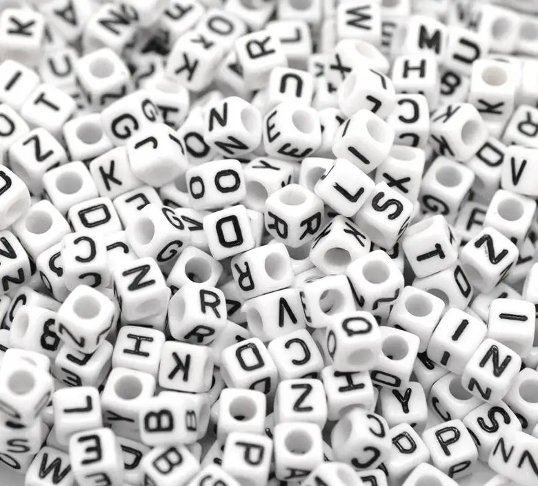 Акриловые разделители DoreenBeads квадратные белые буквенные узоры приблизительно 6