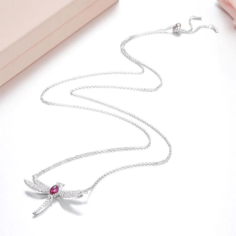 Цепочка с кулоном в виде стрекозы из серебра 925 пробы фианитом | Украшения и