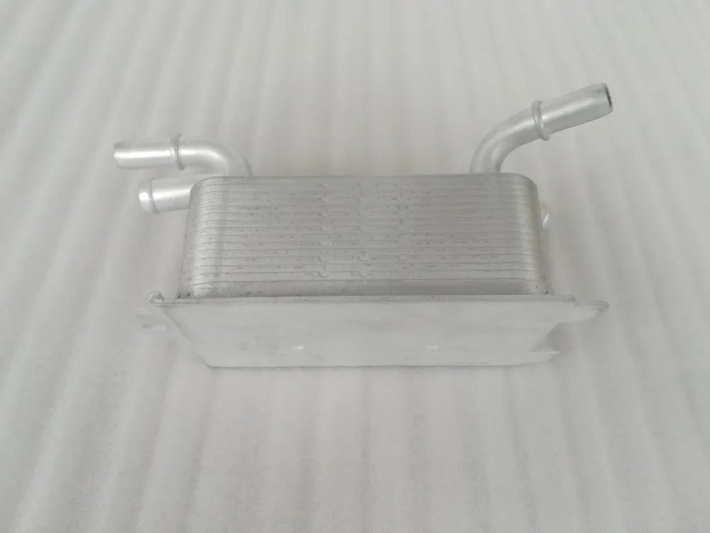Масляный радиатор для Volvo S40 C30 C70 V50/Ford Focus 30741956 30683022 30723129 30723544 30741956| |