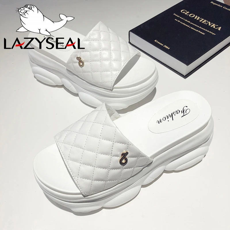 LazySeal шлепанцы на платформе; женские шлепанцы с металлическими украшениями; Новинка года; Летняя Пляжная женская обувь на танкетке; нескользящие женские вьетнамки
