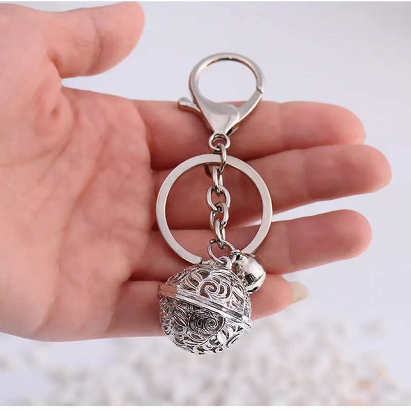 Винтаж полые Белл цепочка для ключей Мода Monchichi порте скрипичный ключ цинковый