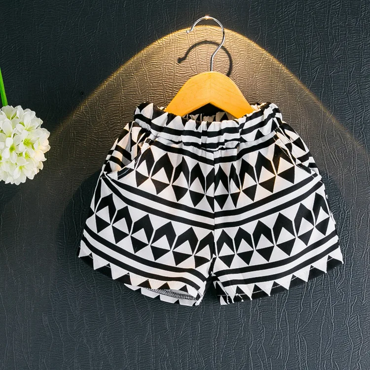 Маленькая девочка горячая 2017 летний новый девушки Мода черный и белый Lingge печати