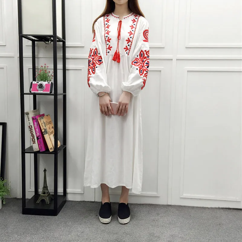 Женское винтажное платье с цветочной вышивкой свободное Хлопковое в этническом