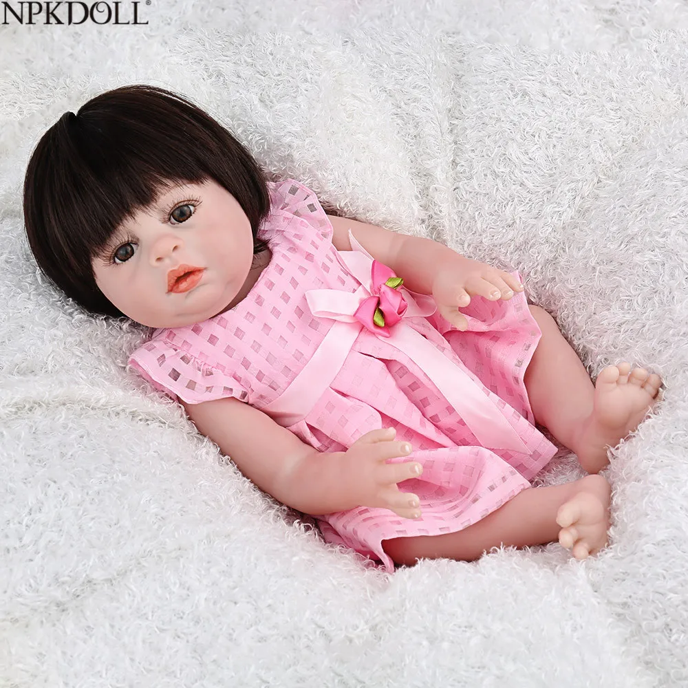 NPKDOLL Reborn Baby Doll девочка Babe Boneca 17 Дюймов Полное виниловое розовое платье принцессы черные парики Мягкий силиконовый подарок на день рождения