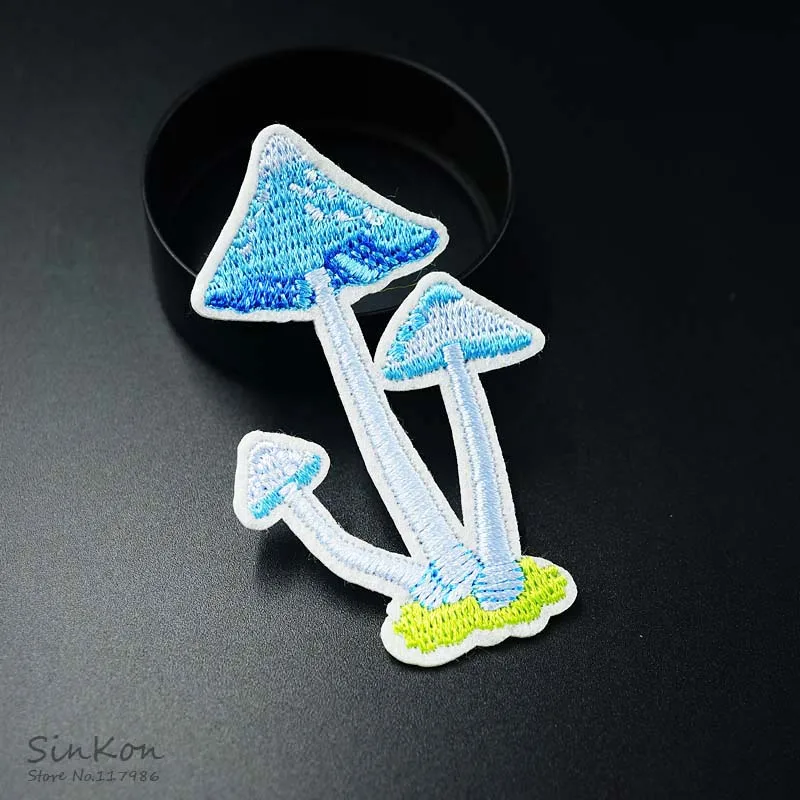 Mushroom Size:4.6x7.2cm Iron On Patch Embroidered Applique Sewing Clothes Stickers Garment Apparel Accessories Badges | Дом и сад