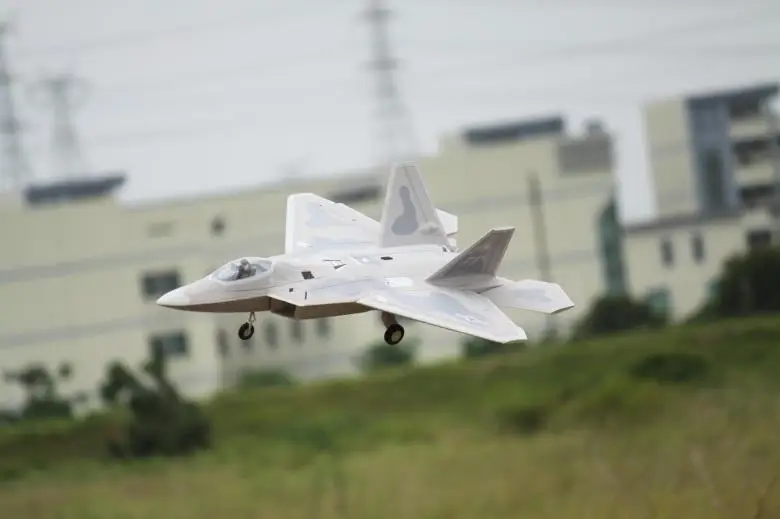 Электрический rc реактивный самолет Freewing F22