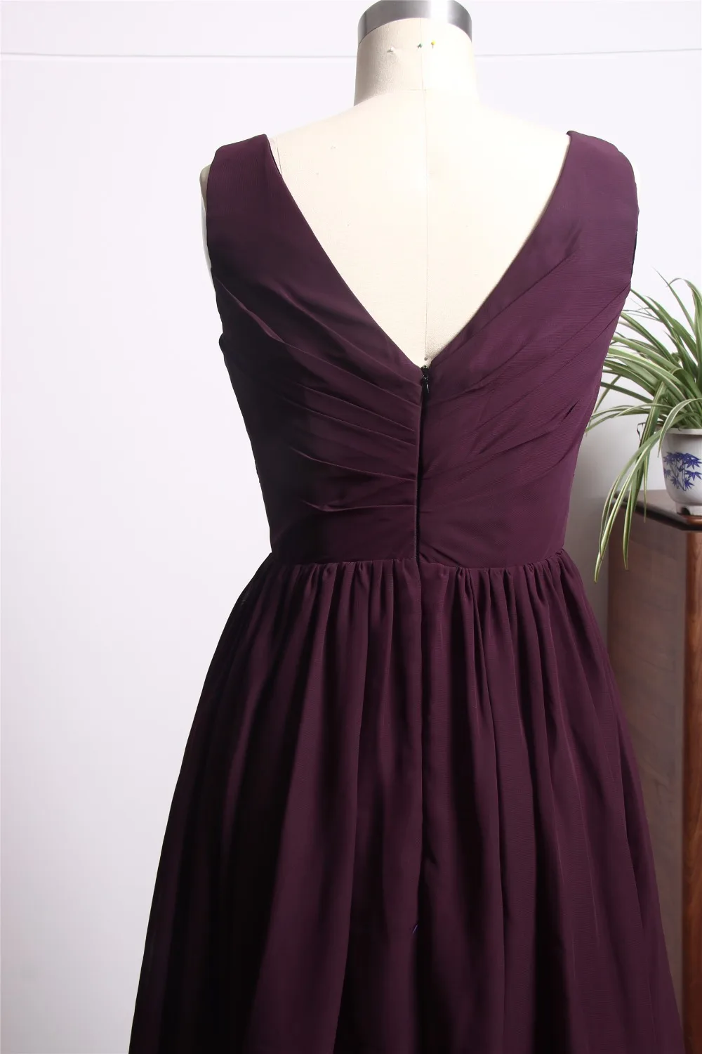 Charming Dark Purple Prom Dresess Short 2018 V-Neck Ruched Bodice Cheap Graduation Dress vestido de festa curto | Свадьбы и