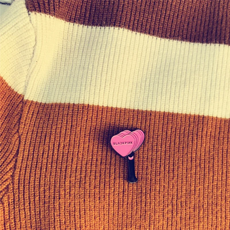 Черный Розовый Exo Jungkook Suga V Jimin Jin Rm Металл дважды хочу один значок Pin Lightstick Pin задний значок нагрудный знак брошь K-pop
