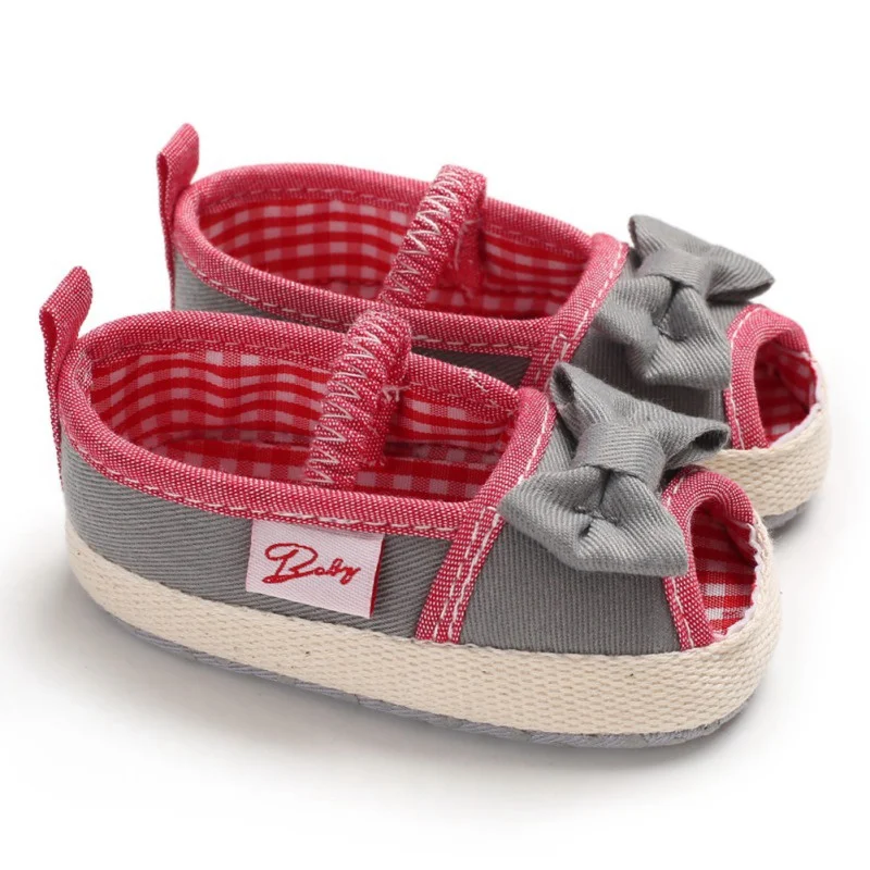 Мягкие красивые и Нескользящие повседневные кроссовки с бантом мягкой подошвой