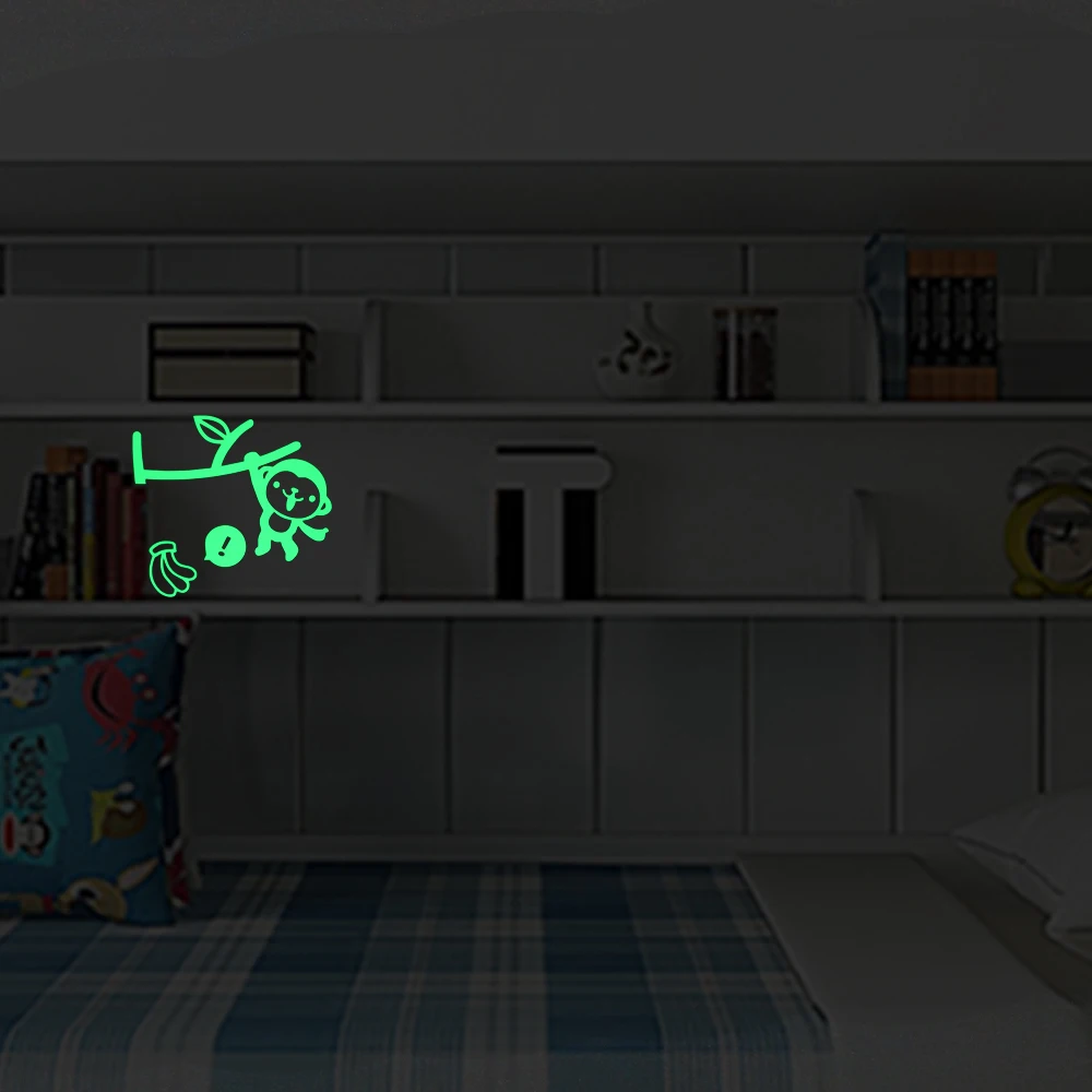 Светящаяся наклейка с переключателем обезьяна восходящая по дереву чтобы