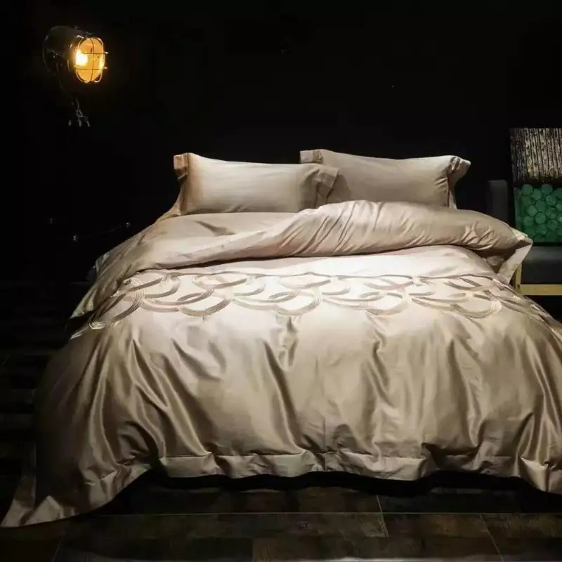 Роскошный комплект постельного белья из 100% хлопка с вышивкой роскошный