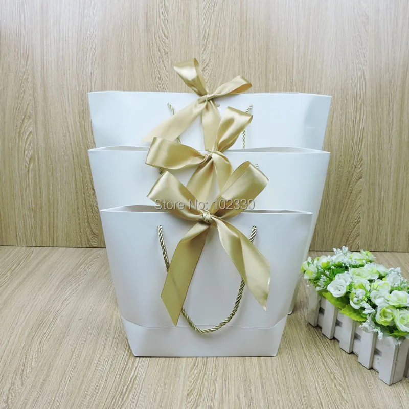100 шт./лот бумажный пакет с логотипом на заказ/бумажный подарочный золотой лентой
