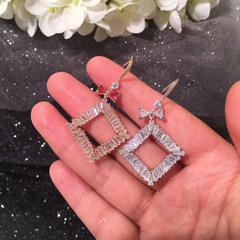 Женские сережки с квадратным бантом Ciliy серебристые микро инкрустацией из