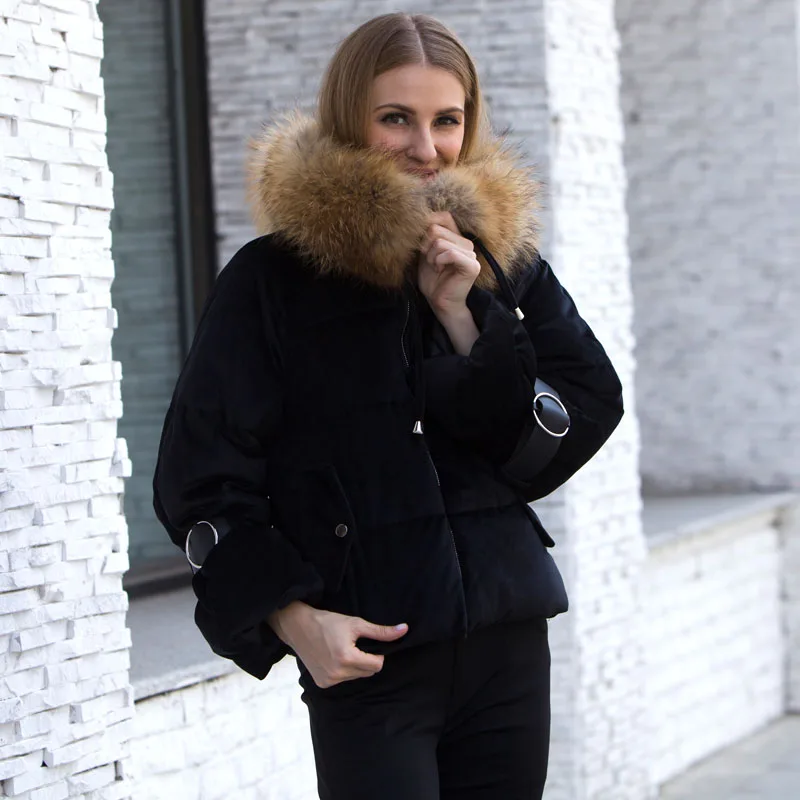 Женская зимняя куртка 2018 большой пуховик с воротником из натурального меха енота