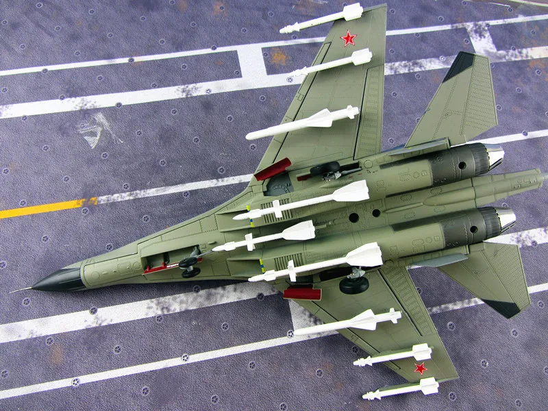 Самолет России летательная сила советский 27 боевой самолет законченный