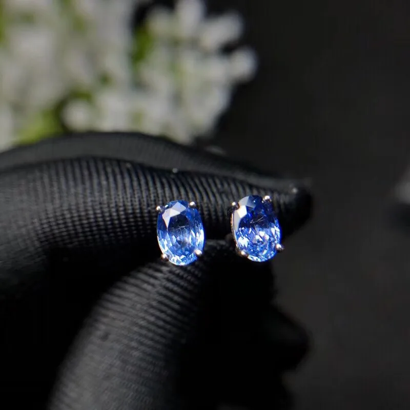 Natural Sri Lanka Sapphire Ear Nails Simple and Delicate Bright Blue 925 Pure Silver | Pendants