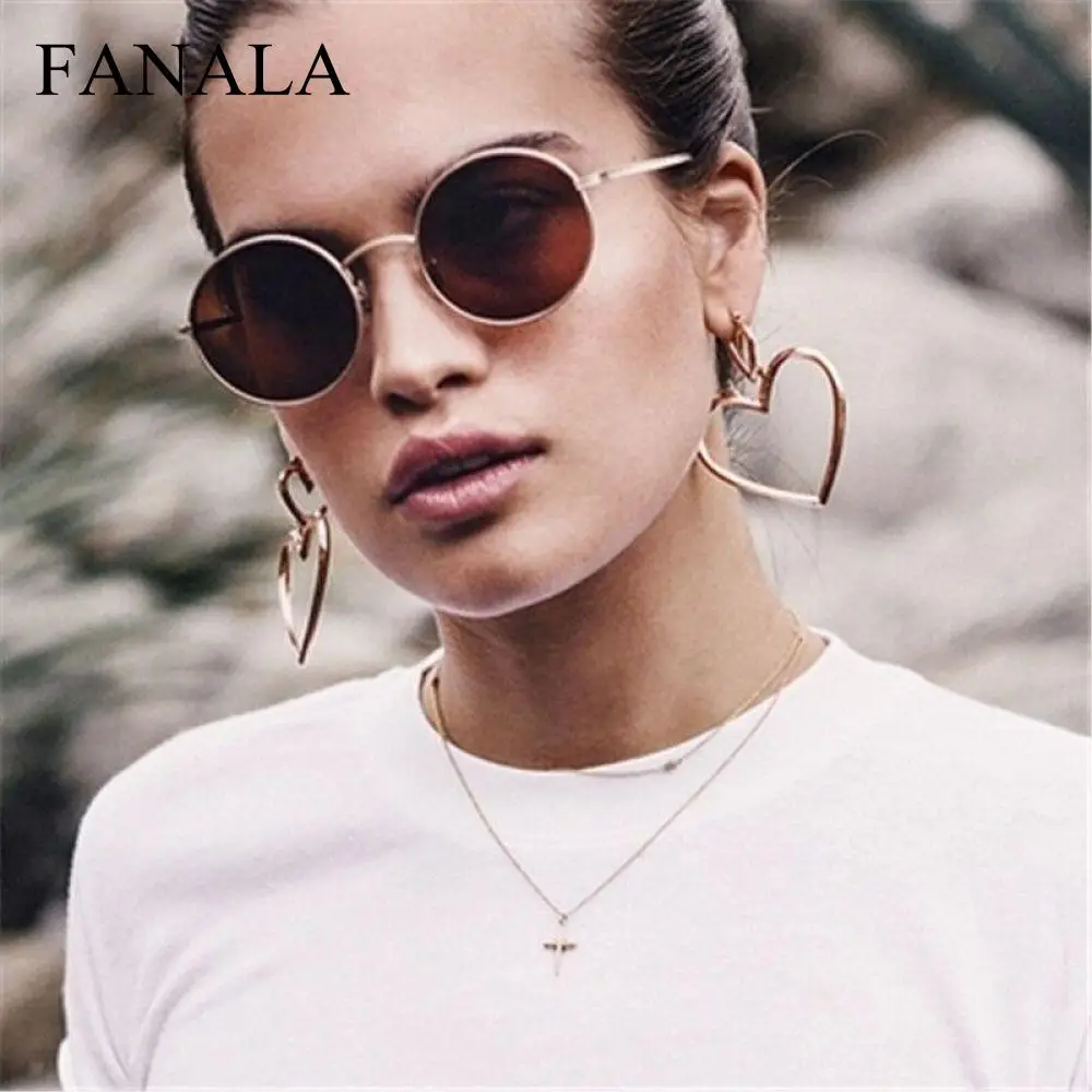 Полые наборы дикий простой 2017 Размер уха изделия Сплит 2 новая одежда love мода