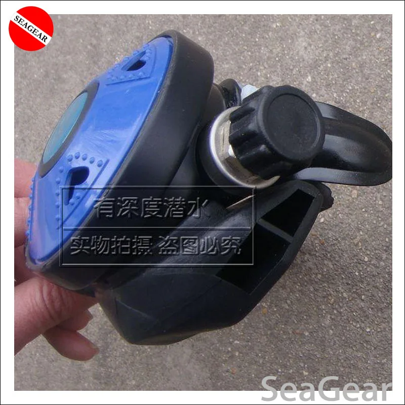 Регулируемый регулятор для дыхания с мундштуком и шлангом