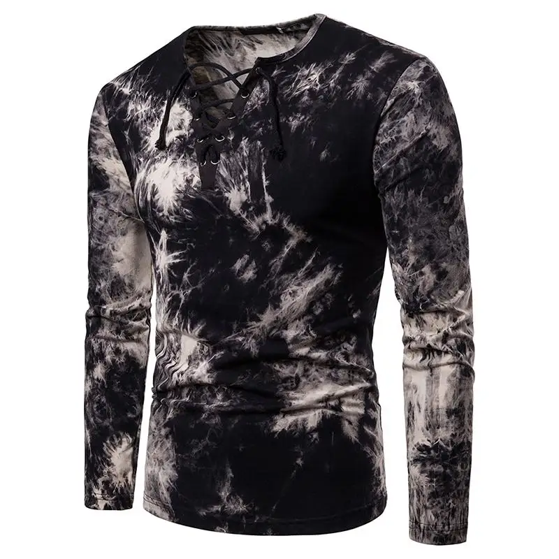 Модная мужская футболка с глубоким V-образным вырезом украшенная шнурками