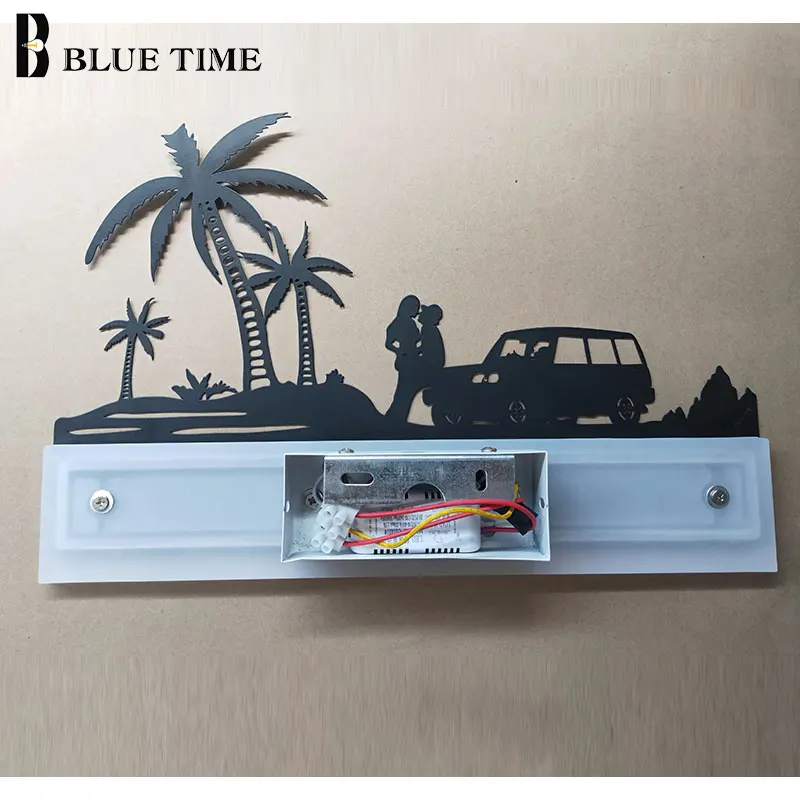 Светодиодный настенный светильник с черной металлической рамой для спальни