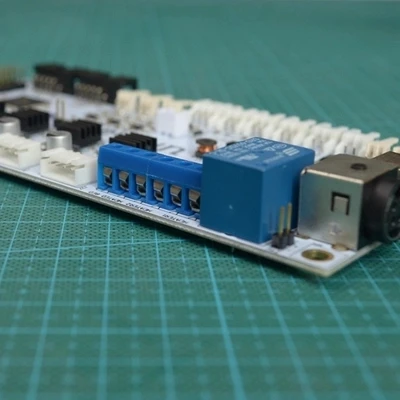 UM2 Motherboard