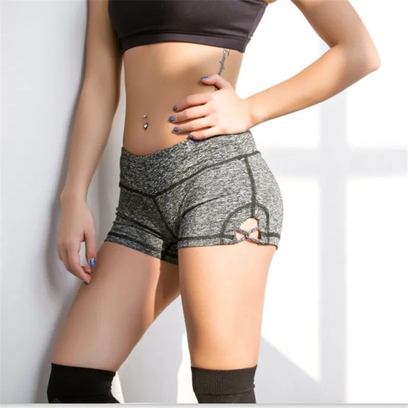 Чу Йога женщина Фитнес Спортивные шорты Sexy Креста работает тренировки Спортивная Йога Шорты обучение мини-тонкий тренажерный зал Шорты S1813