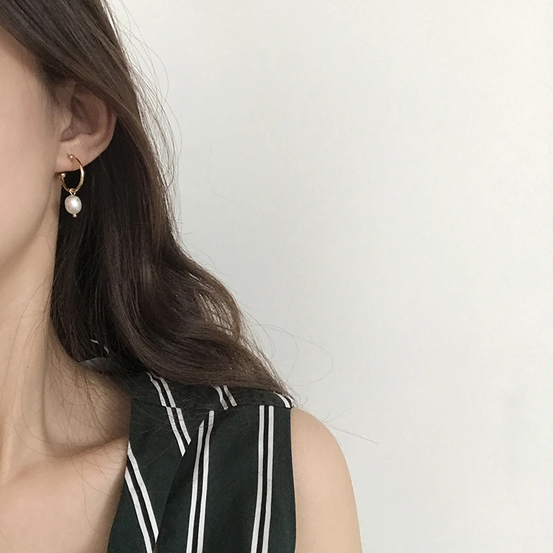 Женские серьги кольца с пресноводным жемчугом асимметричные|Серьги-кольца| |