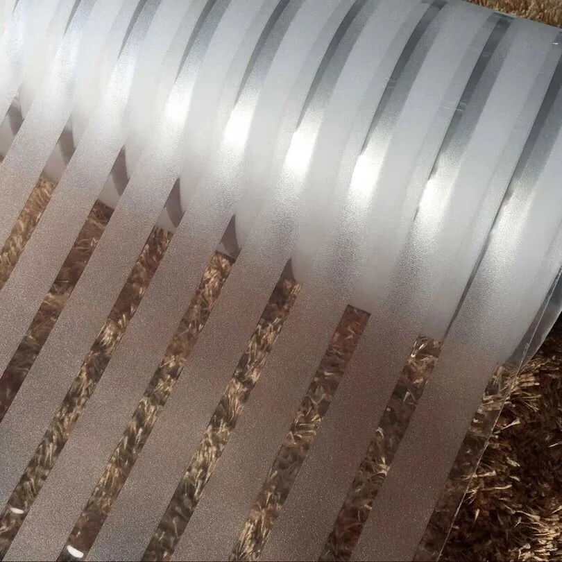 Антиуф пленка для защиты от солнца стойкая Виниловая ультрафиолета в полоску 200