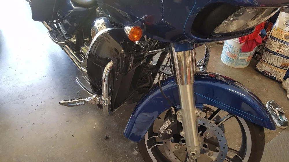 Для туринг моделей Нижняя вентилируемая нога обтекатель бардачок Road King Street Electra Glide Ultra FLTR FLHX FLHT FLHR