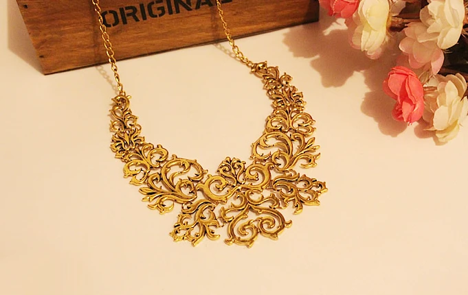 vintage design jewelry for women 