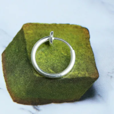 Sliver Новинка, модные маленькие круглые клипсы для ушей, серьги для женщин и девушек, минималистичные ювелирные изделия, серьги из сплава, подарки - Окраска металла: Sliver