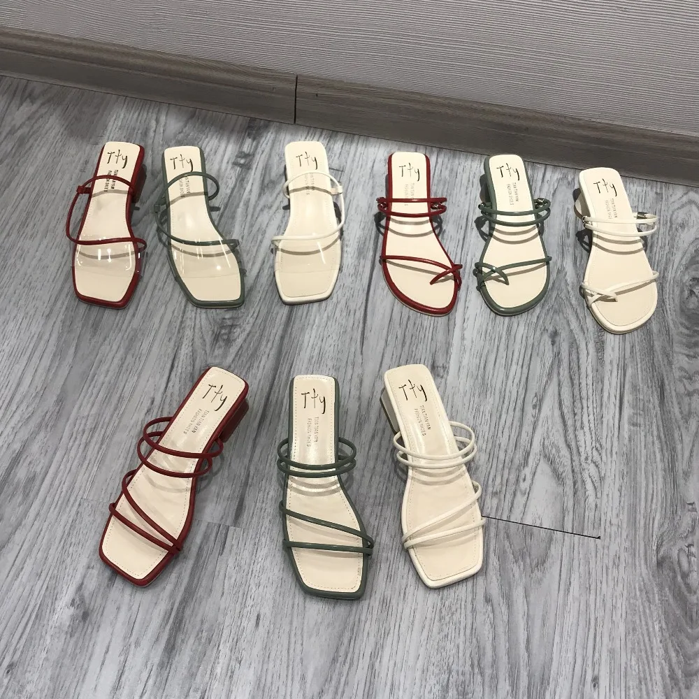 Женские летние шлепанцы на каблуке 2019 модные кожаные плоской резиновой подошве