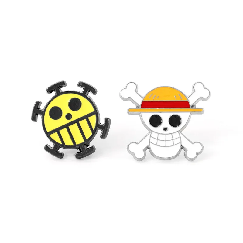 

Anime One Piece Badge Luffy Trafalgar Law Logo Cosplay Costume Accessories Fashion Metal Brooch