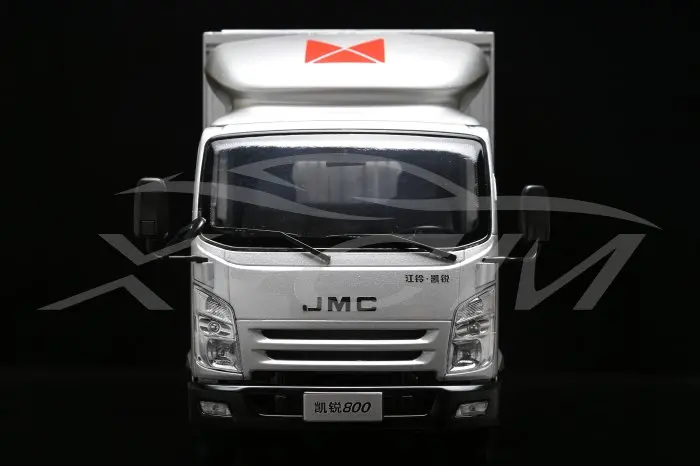 Литая под давлением модель автомобиля JMC Kairui N800 800 грузовик 1:18(серебро)+ маленький подарок