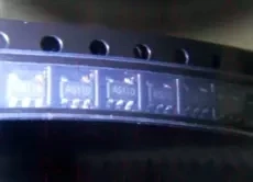 

APS2415TBER-ADJ APS2415 APS2415-ADJ SOT-23-5 20PCS