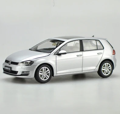 1:18 Golf 7 литая под давлением металлическая модель автомобиля игрушка для детей подарки на день рождения Коллекция игрушек оригинальная коробка - Цвет: Серебристый