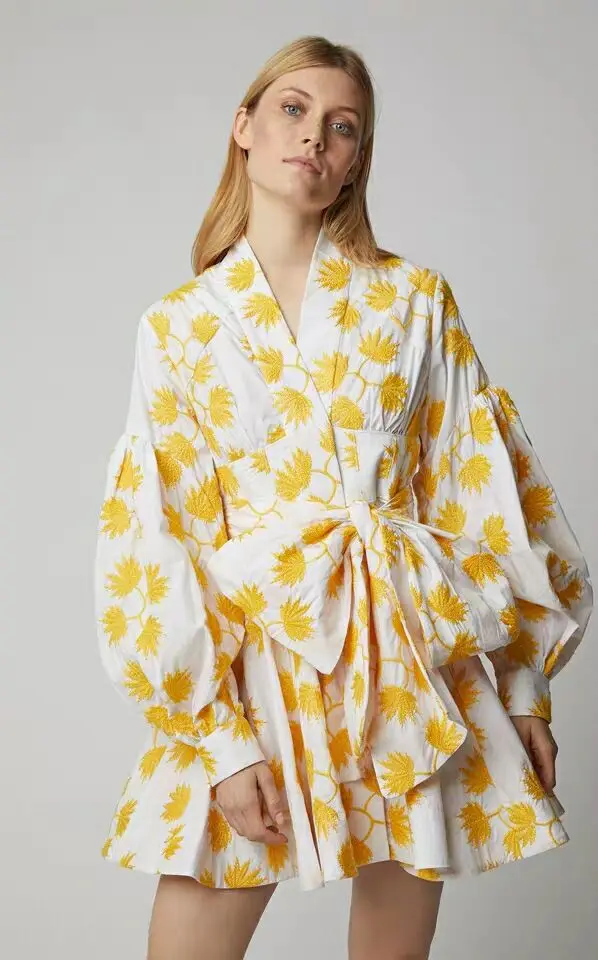 V-образным вырезом Империя печати лук фонарь рукав мода шоу платье горячая