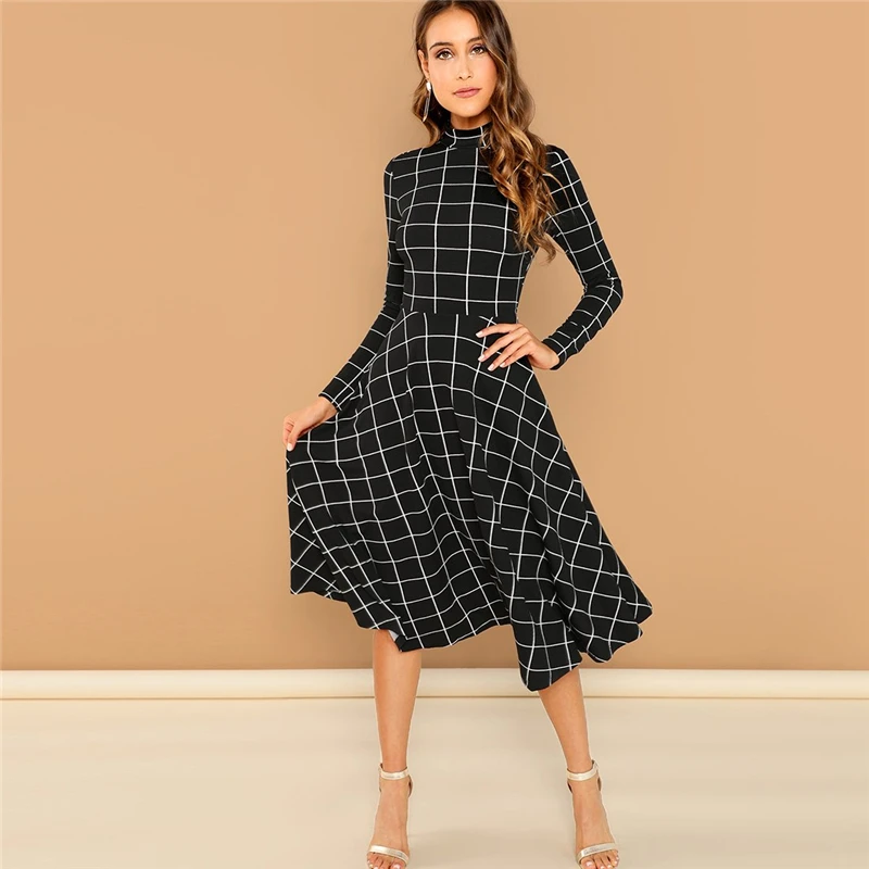 SHEIN Платье Клёш В Клетку С Длинным Рукавом Клетчатое Платье С Расклешенной Юбкой