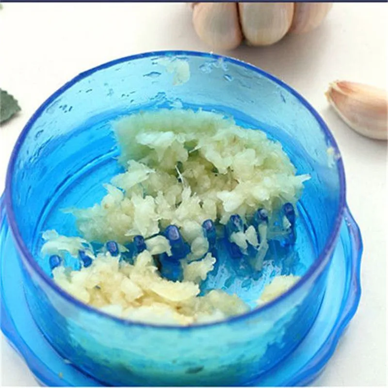 Полезная измельчитель чеснока в пластиковой коробке устройство для скручивания