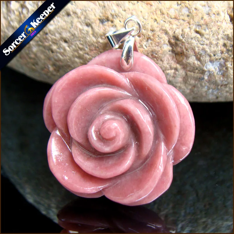 

Hand Carved Natural Pink Rhodonite Stone Flower Amulet Lucky Women Cute Pendant Necklace Fashion Crystal Jewelry 1PCS HS202