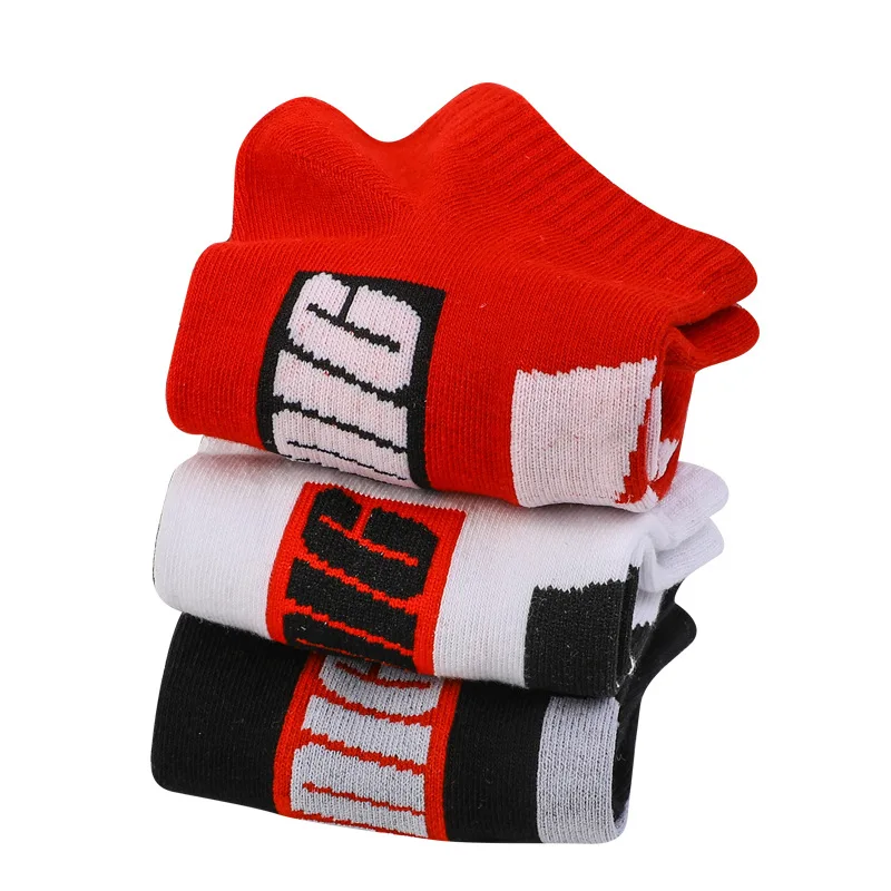 New Fashion Harajuku Men's Socks Long Crew Cotton hip hop Cool Funny Skate personality lightning letter Casual Men socks | Мужская