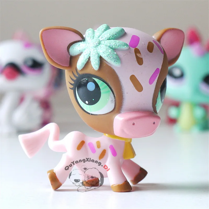 

CW035 Pet Shop Animal Gold powder petal Cattle doll action Figure