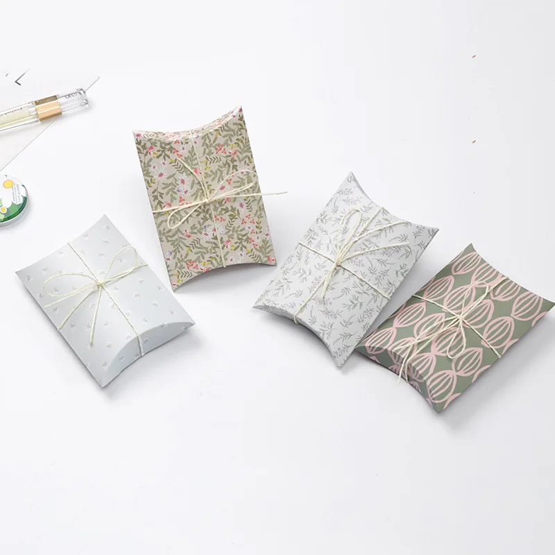 50pcs Craft Paper Gift Box Floral Vintage Flower Leaves Pillow Shape Wedding Favor Candy Present Bags Birthday Party Supply | Дом и сад