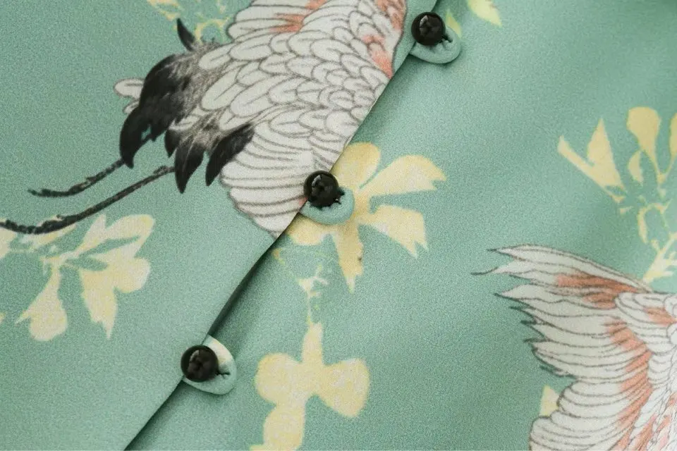 2017 Summer New Fashion Women Vintage Crane and Flower Printed V Neck Blouses Shirts lady ruffle sleeve Feminine Blusas Tops S-L |