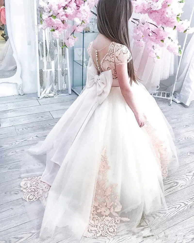 2019 New Design Popular Flower Girl Dress For Special Occasion with Big Bow Buttons Illusion Back O-Neck Girls Pageant Gowns | Детская