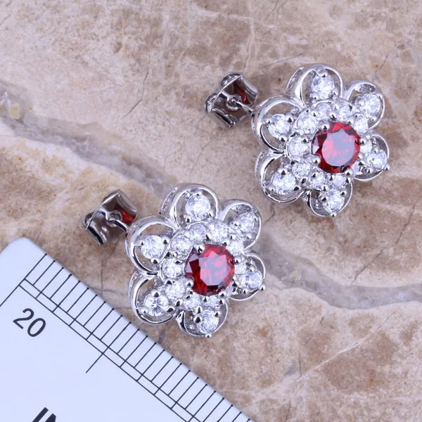Очаровательный красный гранат Белый CZ Посеребренные Ювелирные наборы серьги