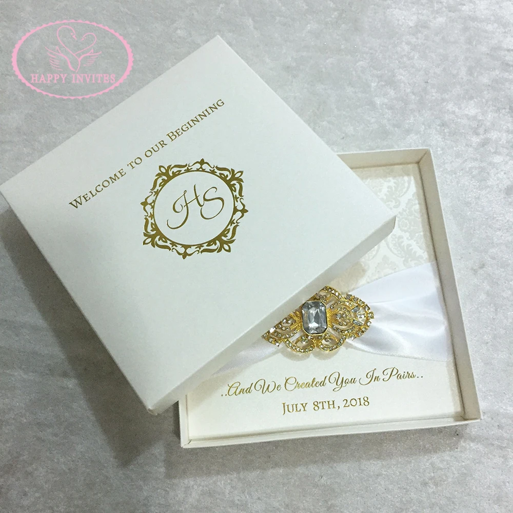 HI6023 элегантные белые флокированные подарки с лентой и брошкой|ribbon ribbon|ribbon whitebrooch
